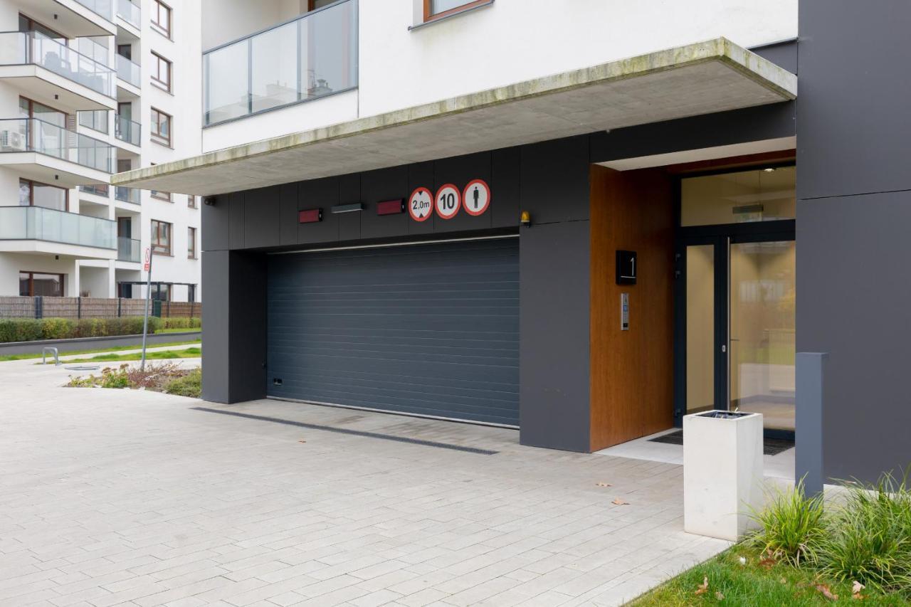 Metro Bielany With Parking By Renters Lägenhet Warszawa